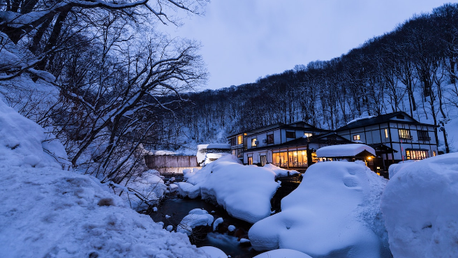 宿の外雪景色の画像